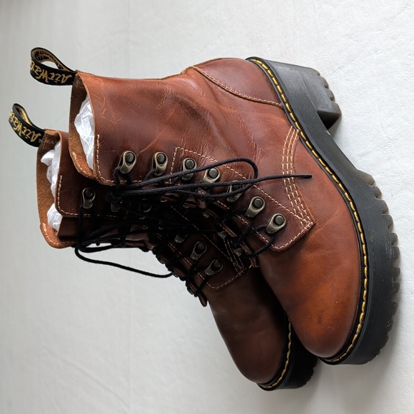 Dr. Martens Leona Brown Leather Platform Chunky Lace Up Boots Women's Size 7 - Picture 2 of 12
